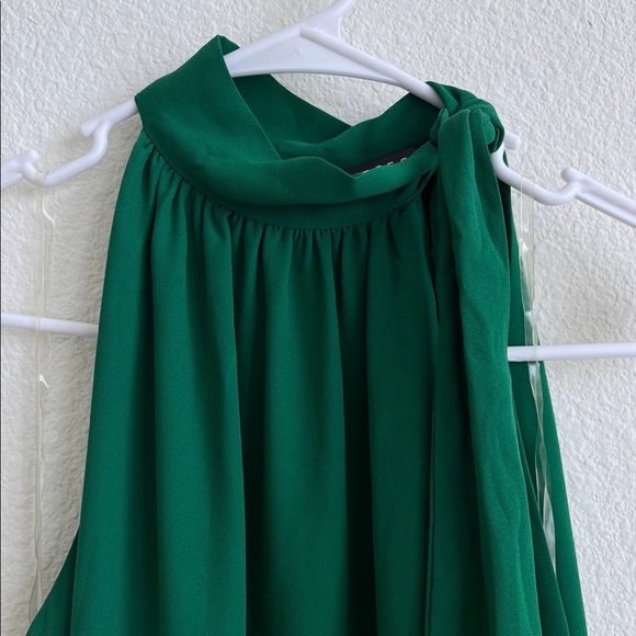 Halter green dress - Picture 2 of 3